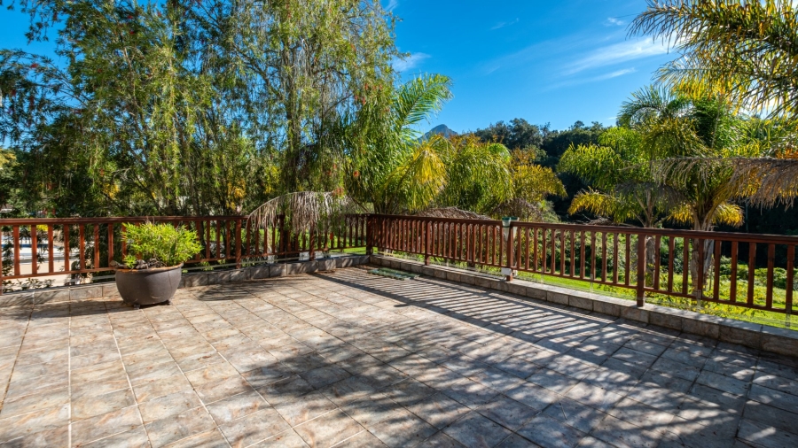5 Bedroom Property for Sale in Denver Park Western Cape
